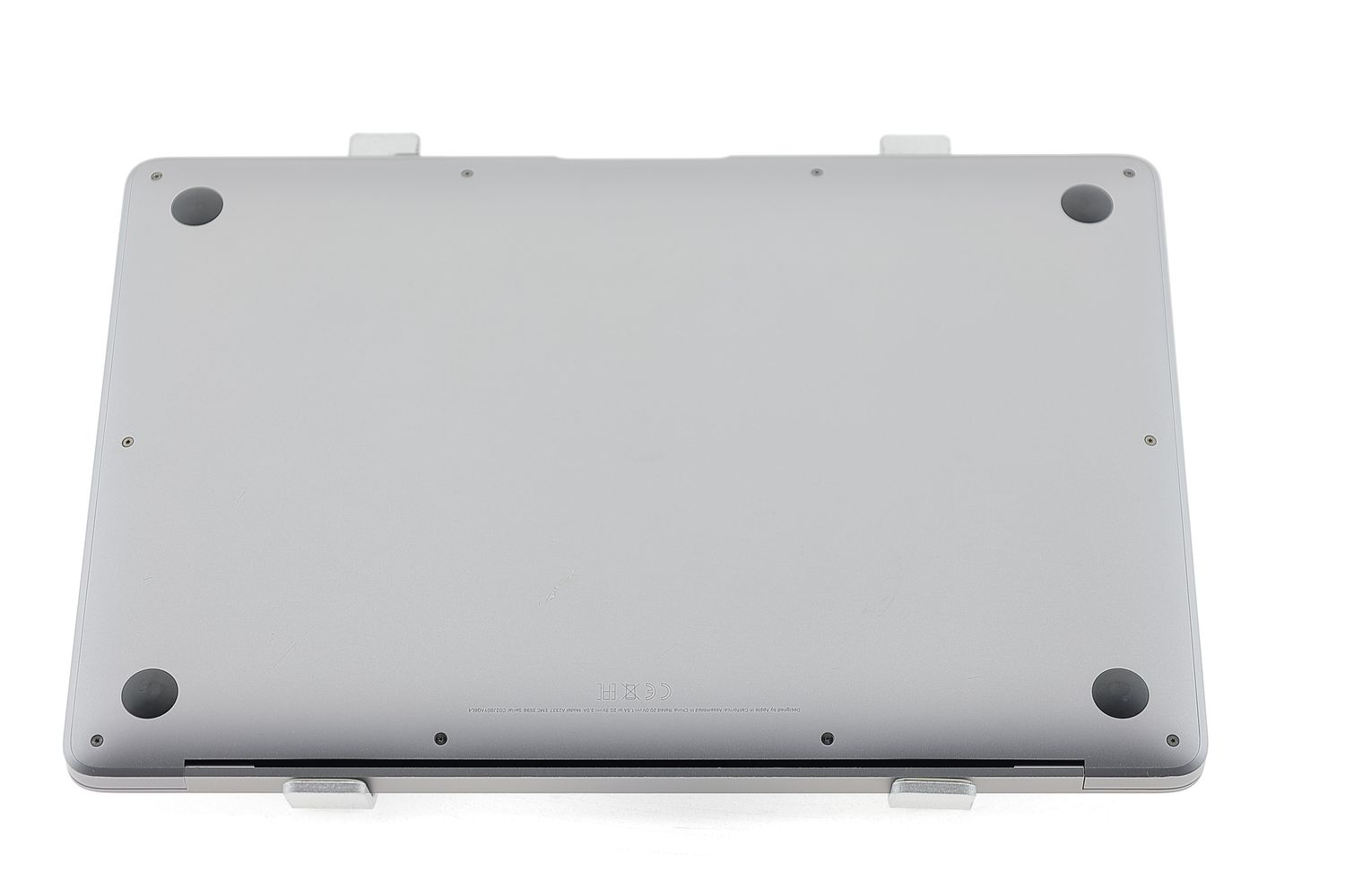 Apple MacBook Air 13″ 2020, M1 8 Cores, 8 GB, 7 core GPU 256 GB Space Gray - Kiváló