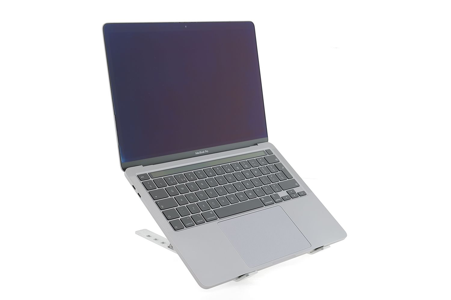 Apple MacBook Pro 13″ 2020, M1 8 Cores, 8 GB, 8 core GPU 256 GB Space Gray - Excelent