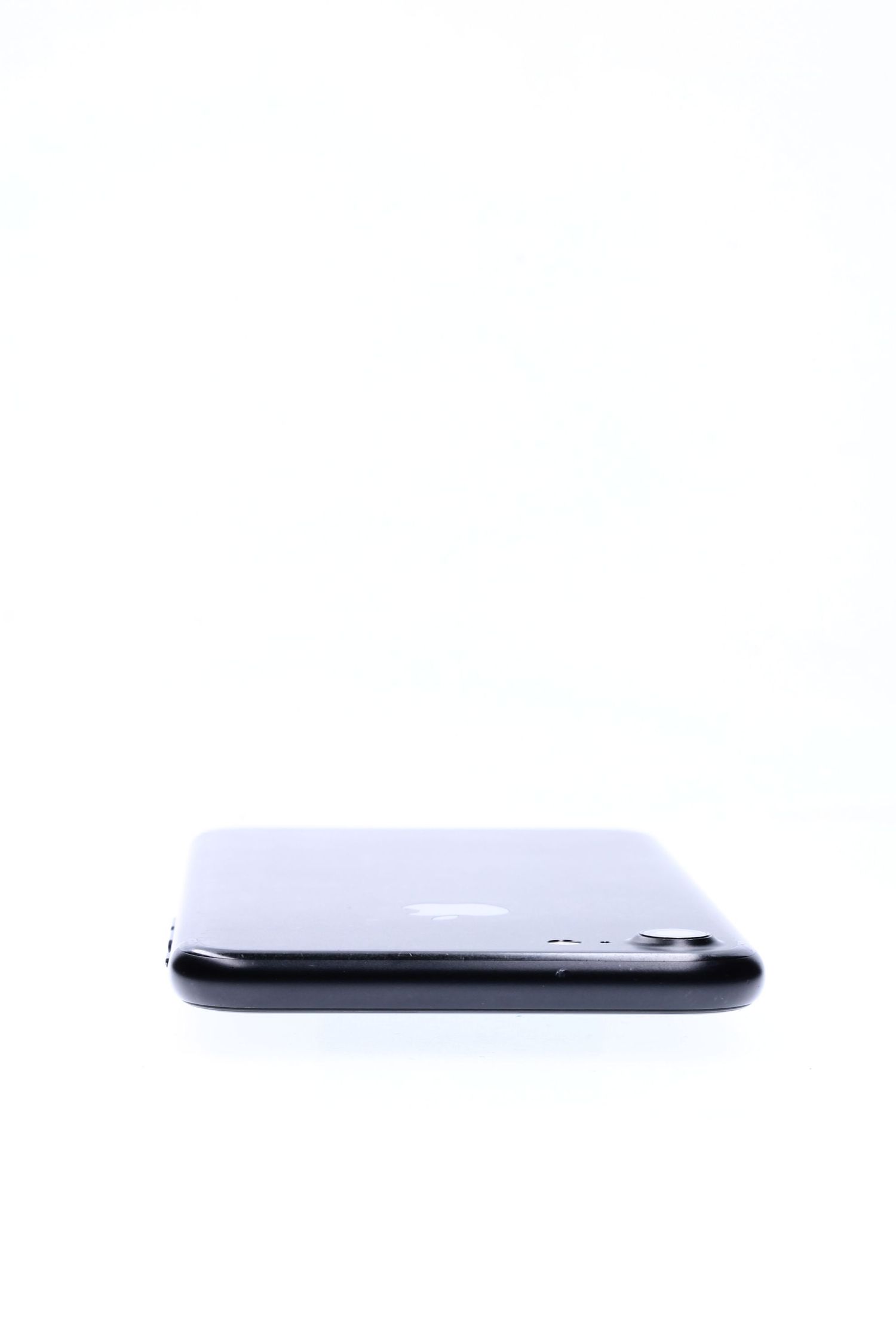 Apple iPhone 7 128 GB Black - Много добро