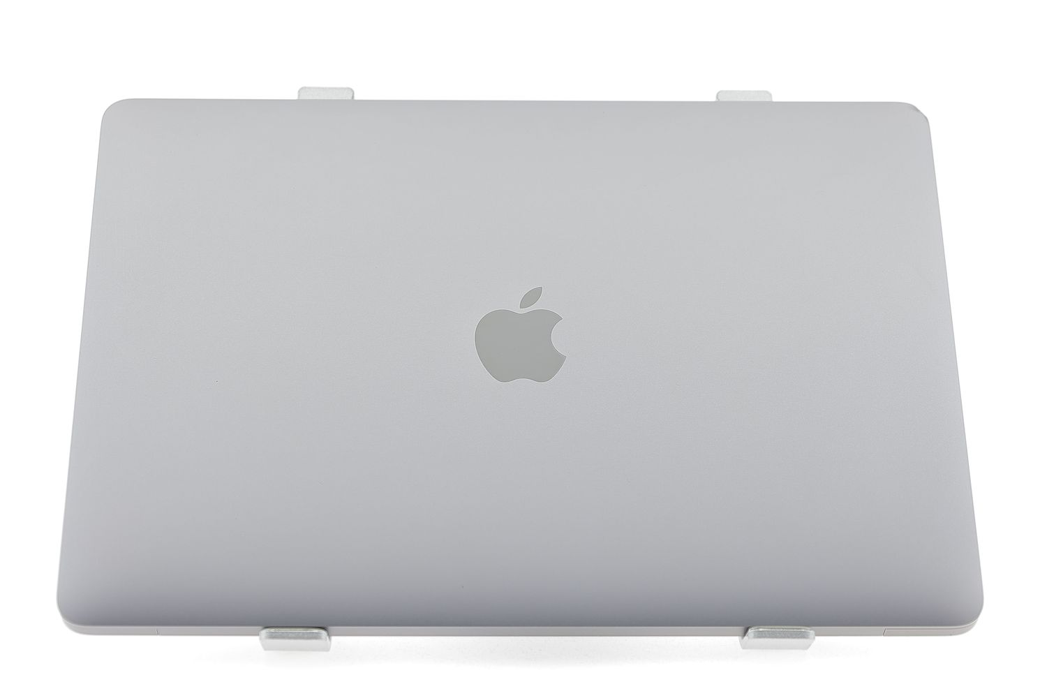 Apple MacBook Pro 13″ Touch Bar 2020, i5 1.4 GHz, 8 GB, Intel Iris Plus Graphics 645 256 GB Space Gray - Nagyon jó