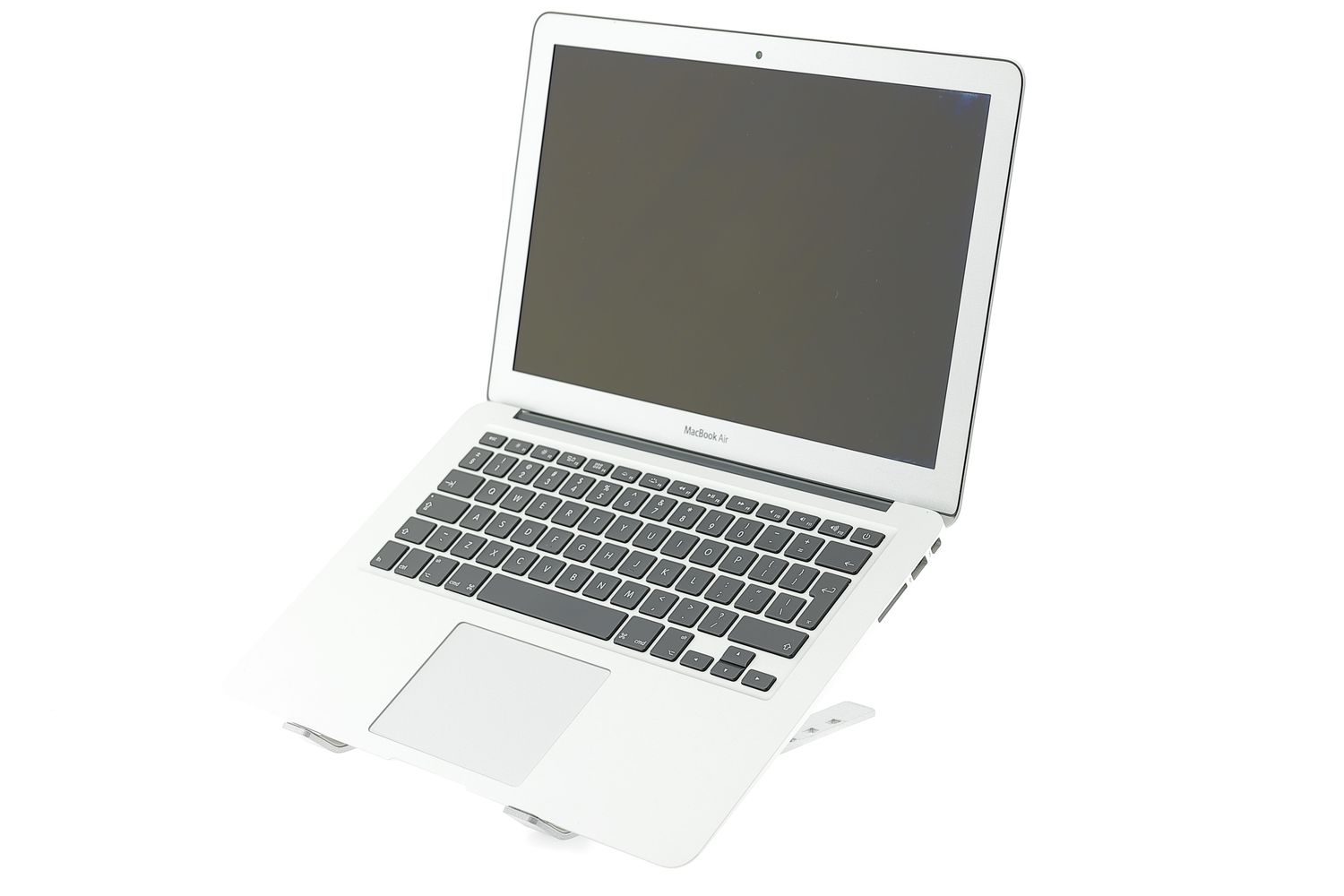 Apple MacBook Air 13″ 2017, i5 1.8 GHz, 8 GB, HD Graphics 6000 128 GB Silver - Отлично