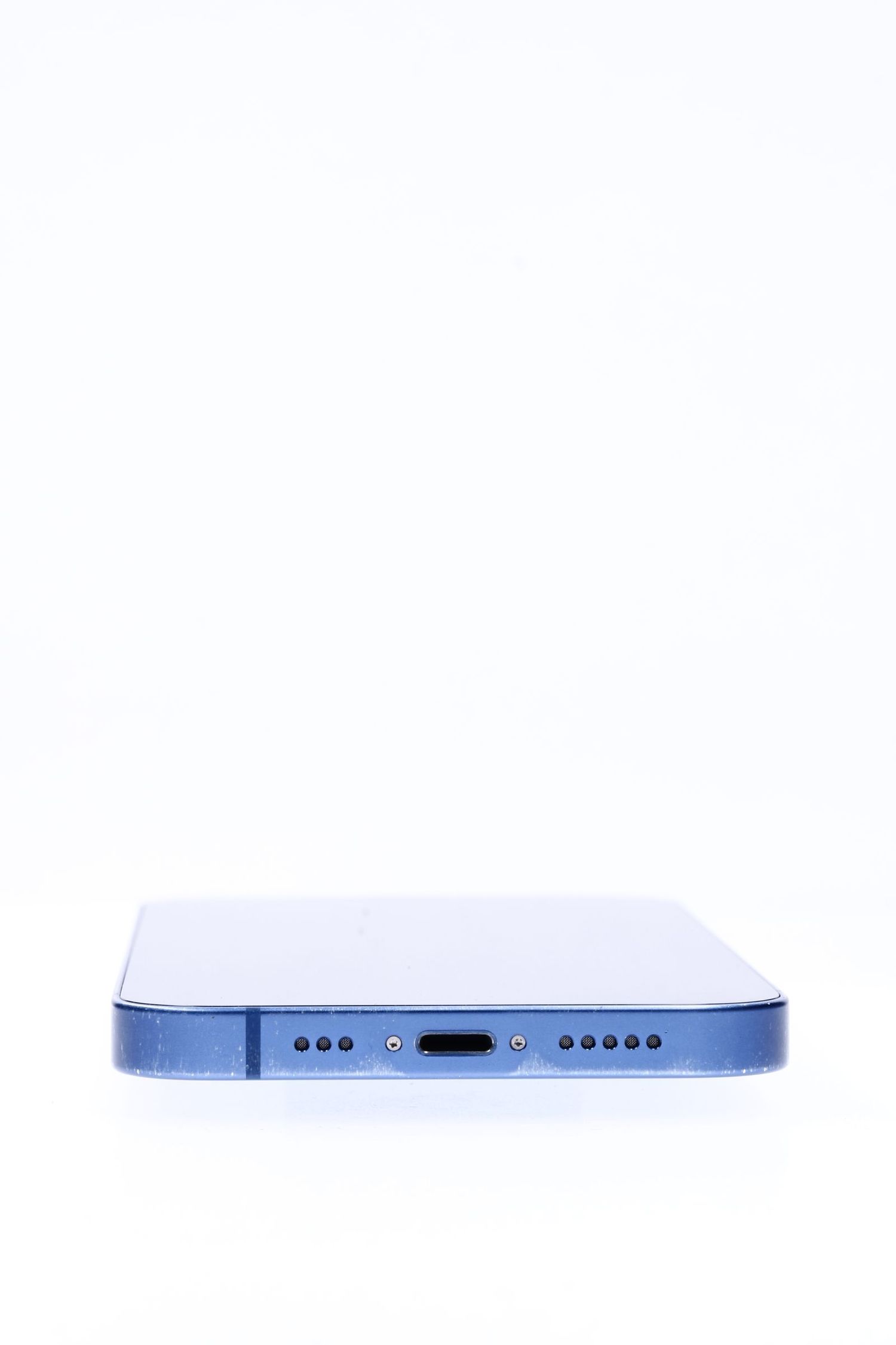 Apple iPhone 13 128 GB Blue - Много добро