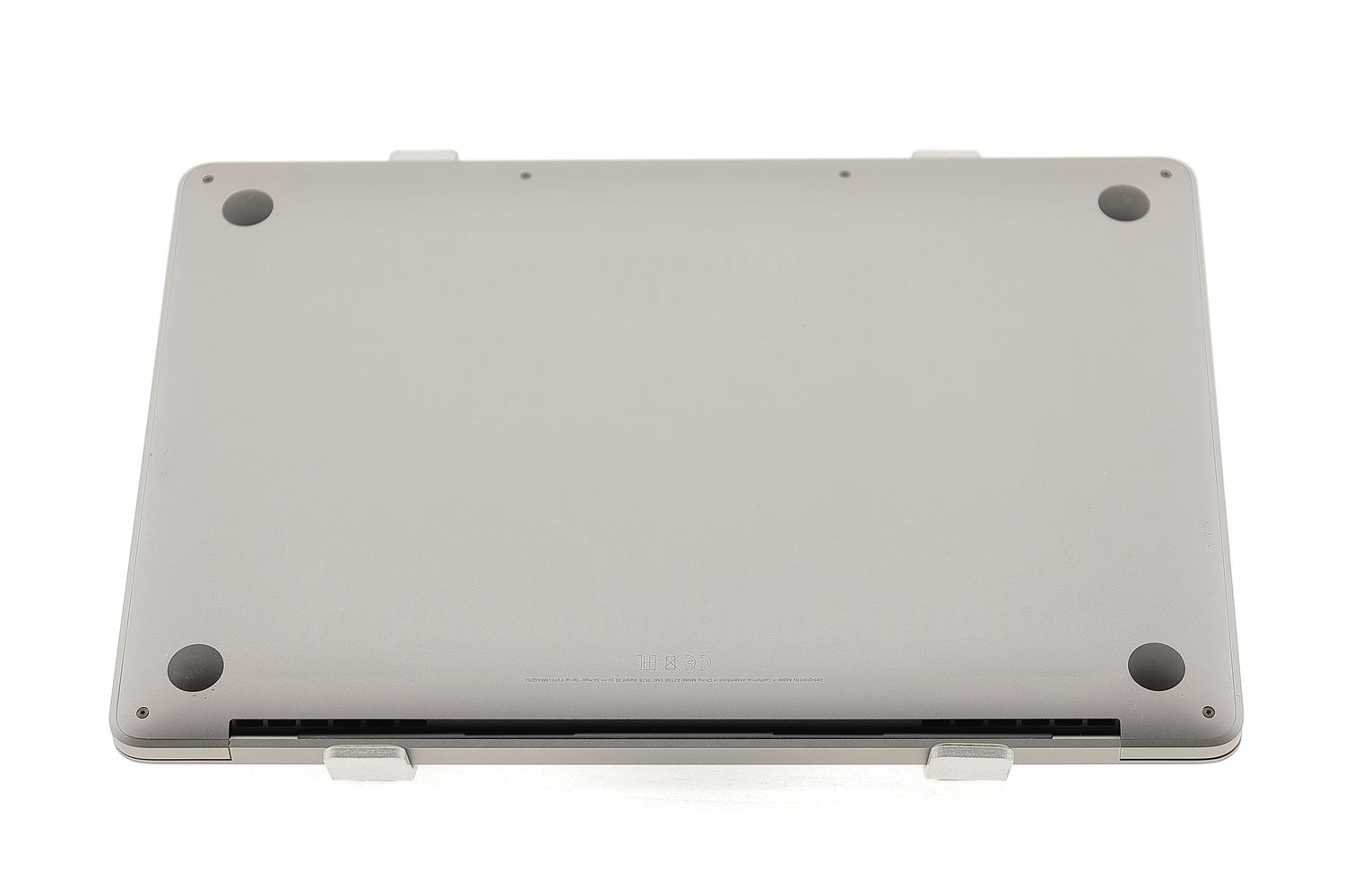 Apple MacBook Pro 13″ 2020, M1 8 Cores, 8 GB, 8 core GPU 256 GB Space Gray - Kiváló