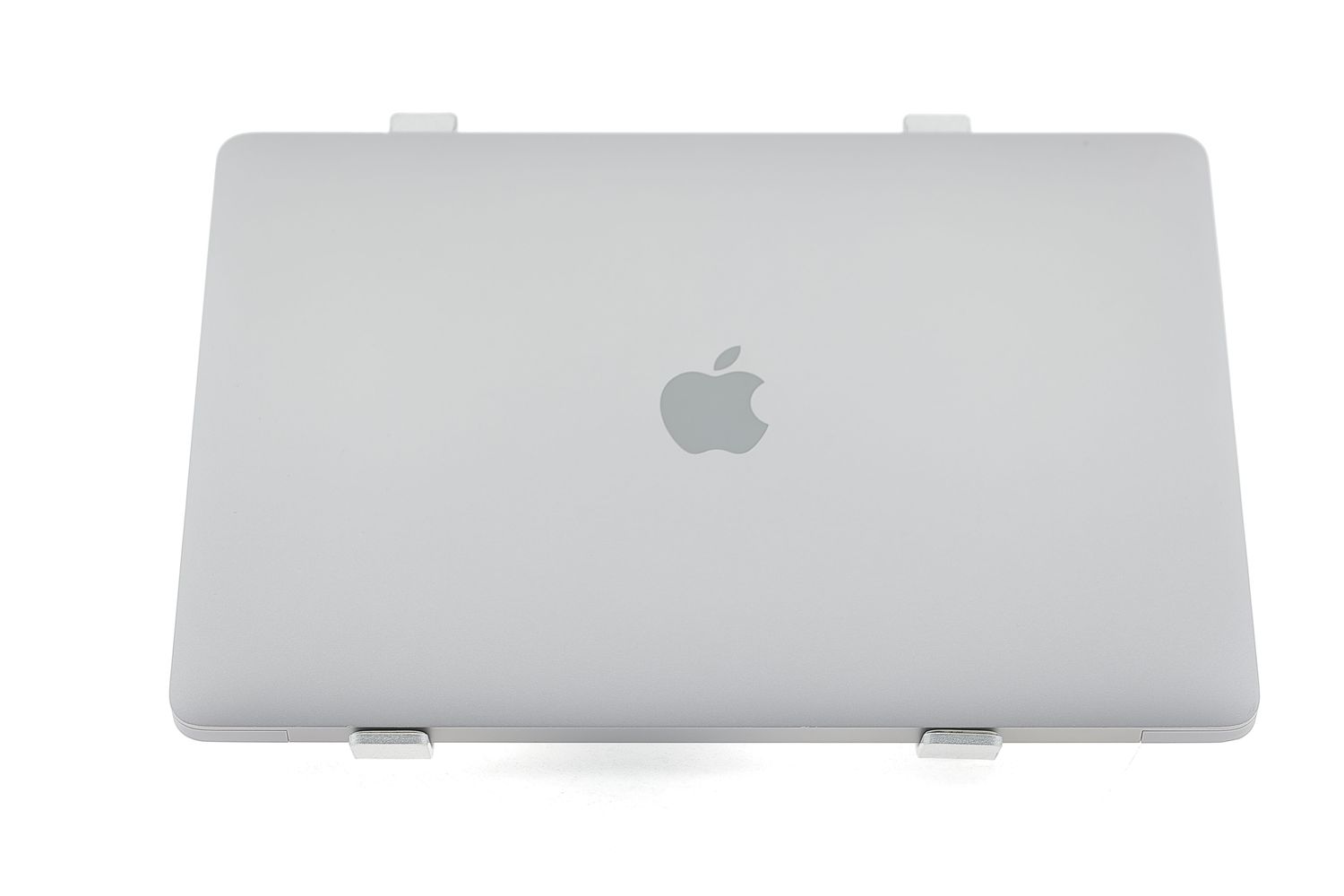 Apple MacBook Air 13″ 2020, M1 8 Cores, 8 GB, 7 core GPU 256 GB Space Gray - Kiváló