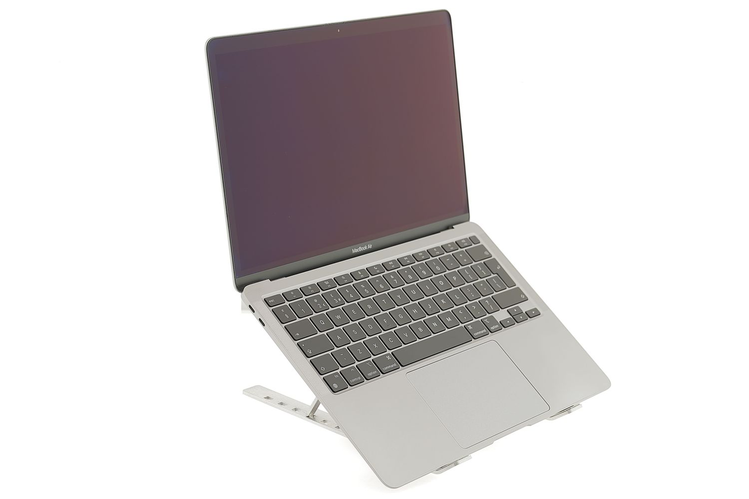 Apple MacBook Air 13″ 2020, i3 1.1 GHz, 8 GB, Intel Iris Plus 256 GB Space Gray - Ca nou