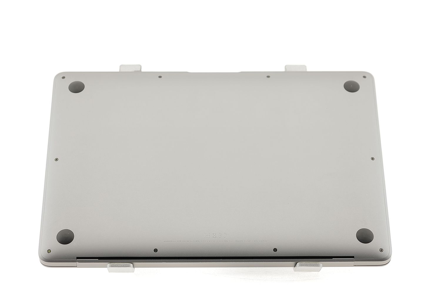 Apple MacBook Air 13″ 2020, i3 1.1 GHz, 8 GB, Intel Iris Plus 256 GB Space Gray - Като нов