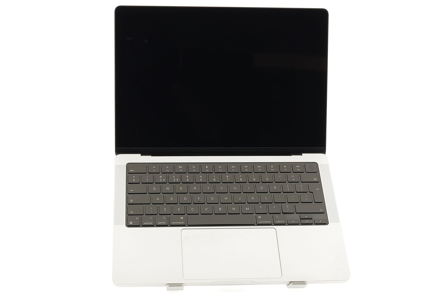 Apple MacBook Pro 14″ 2021, M1 Pro 10 Cores, 16 GB, 14 core GPU 512 GB Silver - Foarte bun