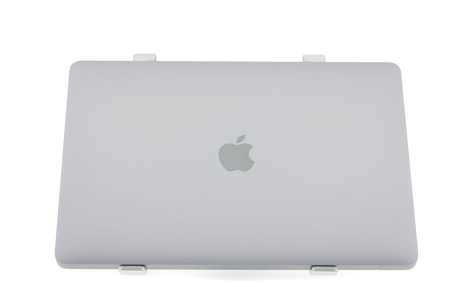 Apple MacBook Air 13″ 2020, M1 8 Cores, 8 GB, 7 core GPU, Space