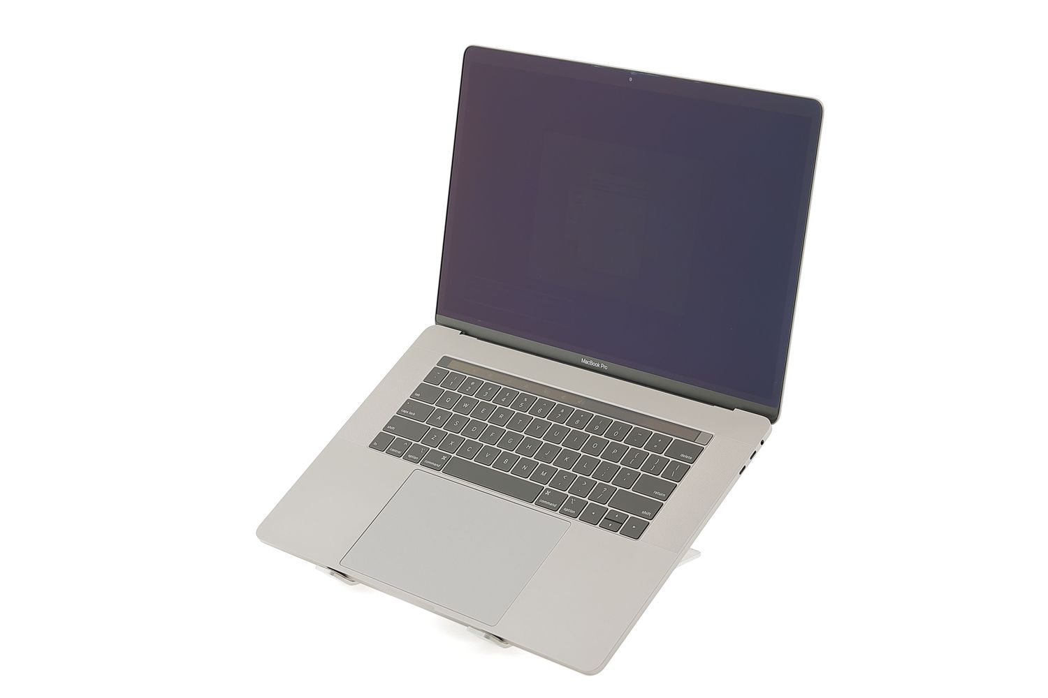 Apple MacBook Pro 15″ Touch Bar 2019, i7 2.6 GHz, 32 GB, AMD Radeon Pro 555X 256 GB Space Gray - Отлично