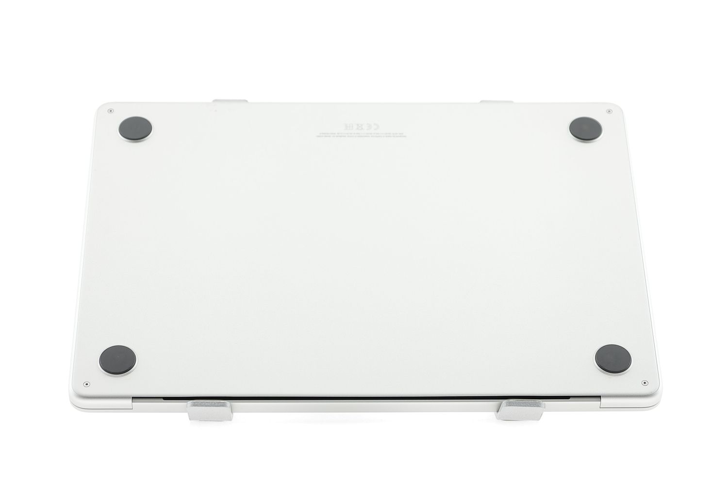 Apple MacBook Air 13″ 2022, M2 8 Cores, 8 GB, 8 core GPU 256 GB Silver - Excelent