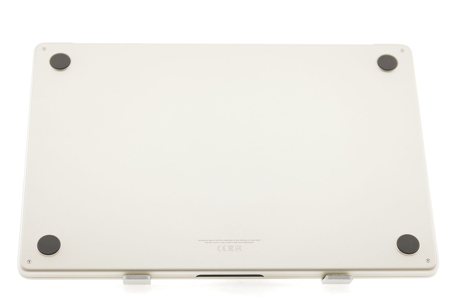 Apple MacBook Air 15″ 2023, M2 8 Cores, 16 GB, 10 core GPU 256 GB Starlight - Ca nou