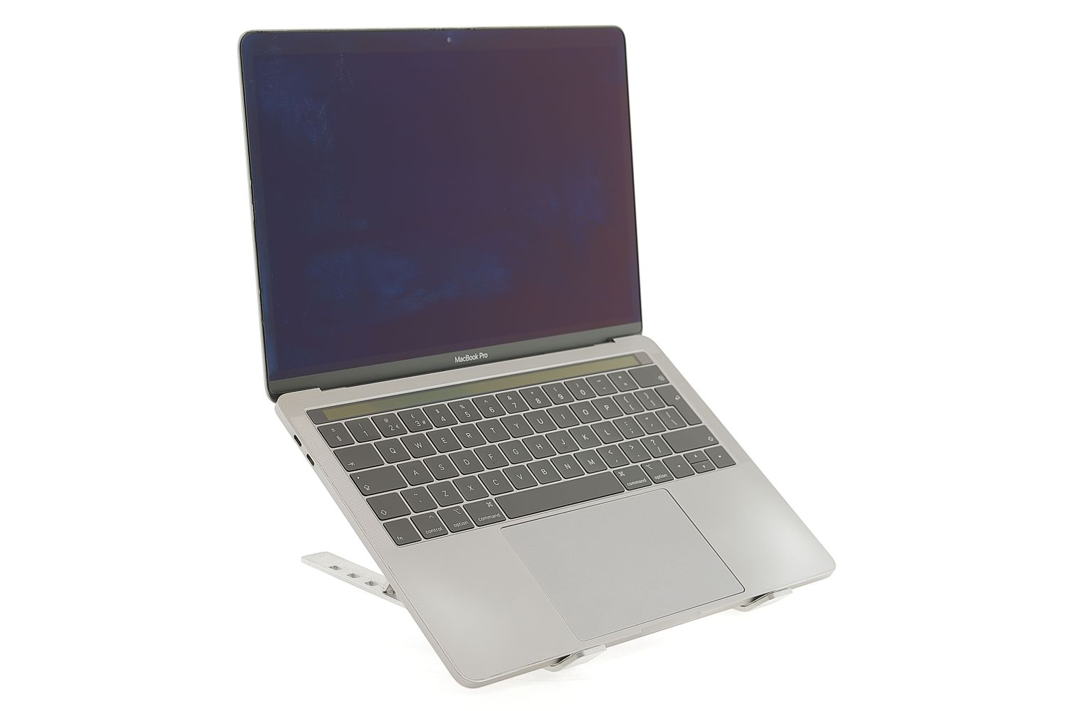 Apple MacBook Pro 13″ Touch Bar 2019, i5 1.4 GHz, 8 GB, Iris Plus Graphics 645 256 GB Silver - Foarte bun