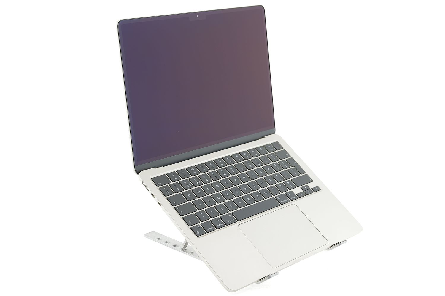 Apple MacBook Air 13″ 2024, M3 8 Cores, 8 GB, 8 core GPU 256 GB Starlight - Като нов