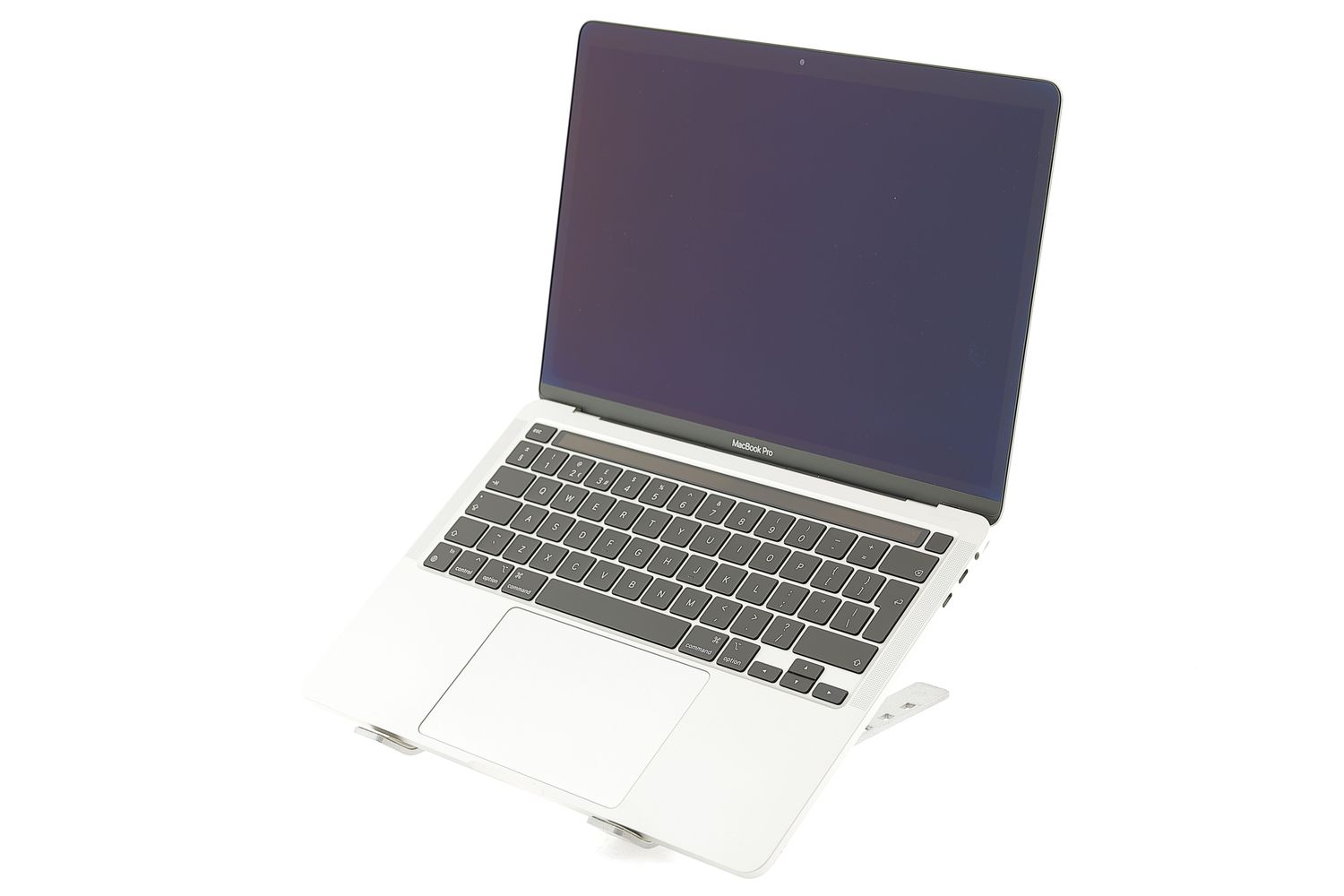 Apple MacBook Pro 13″ Touch Bar 2020, i5 2 GHz, 16 GB, Intel Iris Plus Graphics 512 GB Silver - Много добро