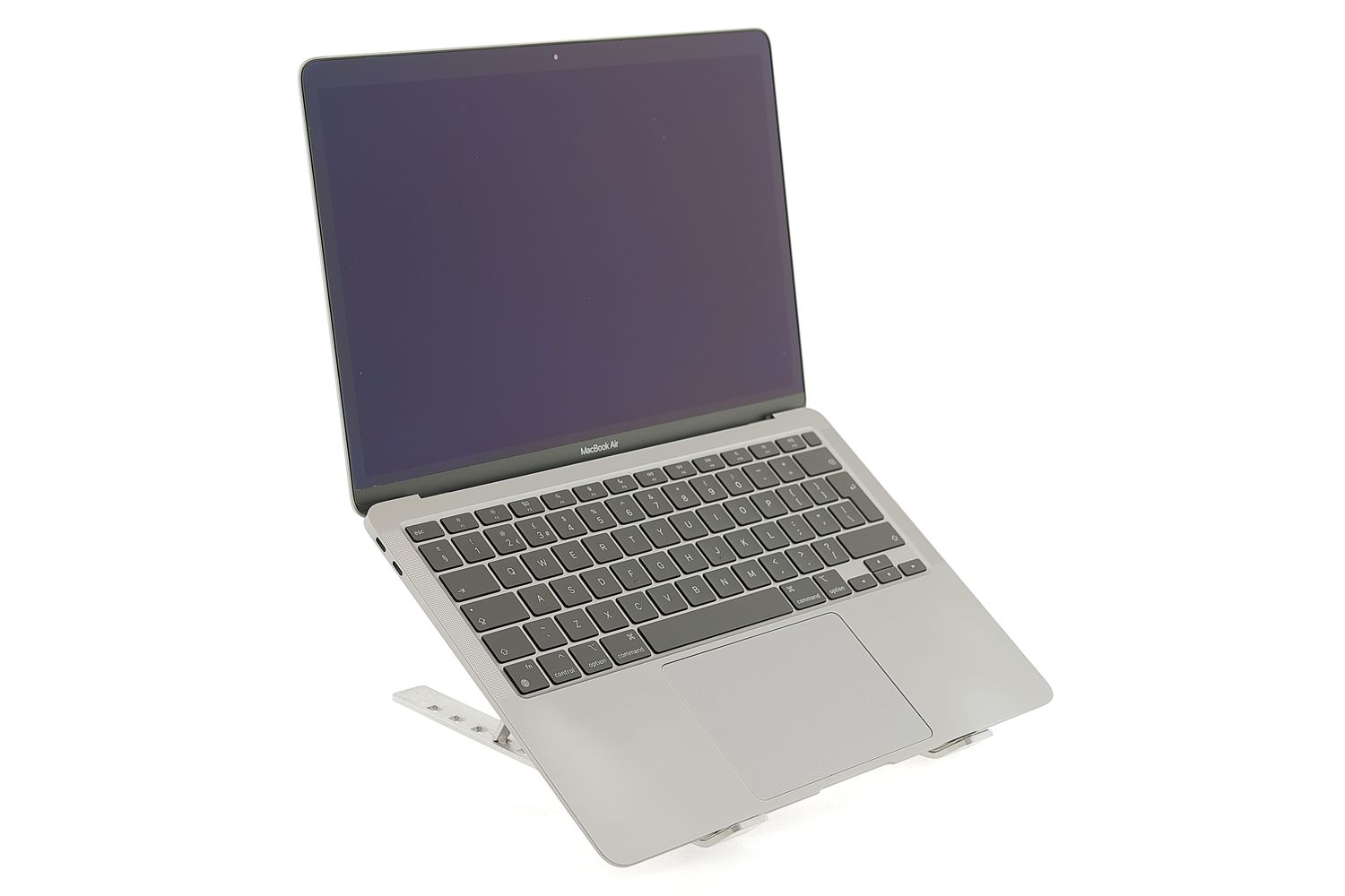 Apple MacBook Air 13″ 2020, M1 8 Cores, 16 GB, 7 core GPU 256 GB Space Gray - Kiváló
