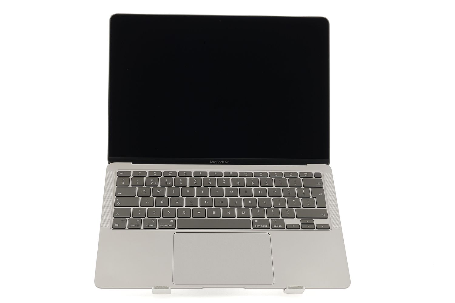 Apple MacBook Air 13″ 2020, M1 8 Cores, 8 GB, 7 core GPU 256 GB Space Gray - Kiváló
