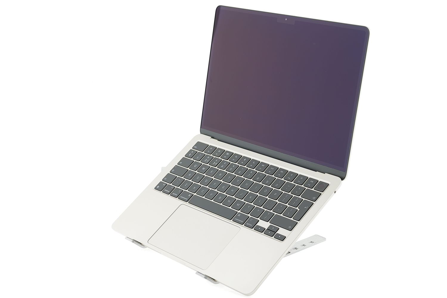 Apple MacBook Air 13″ 2024, M3 8 Cores, 8 GB, 8 core GPU 256 GB Starlight - Като нов