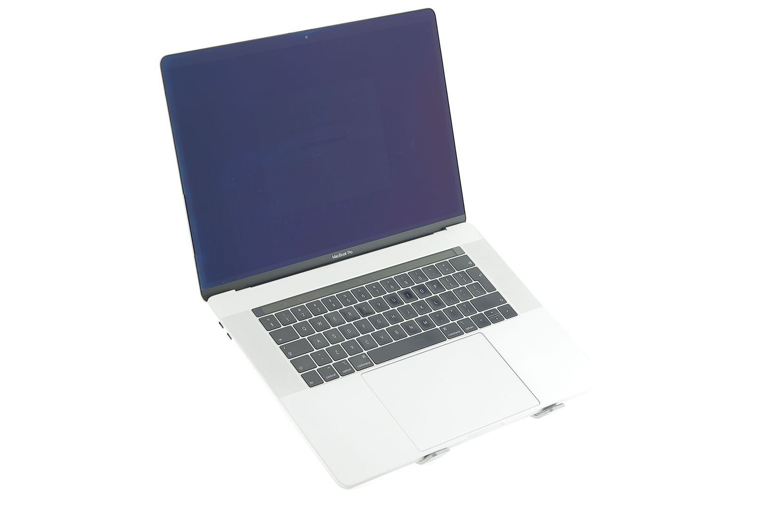 Apple MacBook Pro 15″ Touch Bar 2018, i7 2.2 GHz, 16 GB, AMD Radeon Pro 555X 512 GB Silver - Καλό