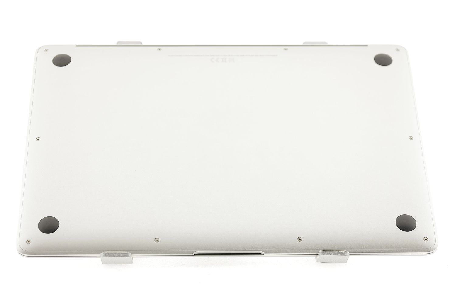 Apple MacBook Air 13″ 2020, i3 1.1 GHz, 8 GB, Intel Iris Plus 256 GB Silver