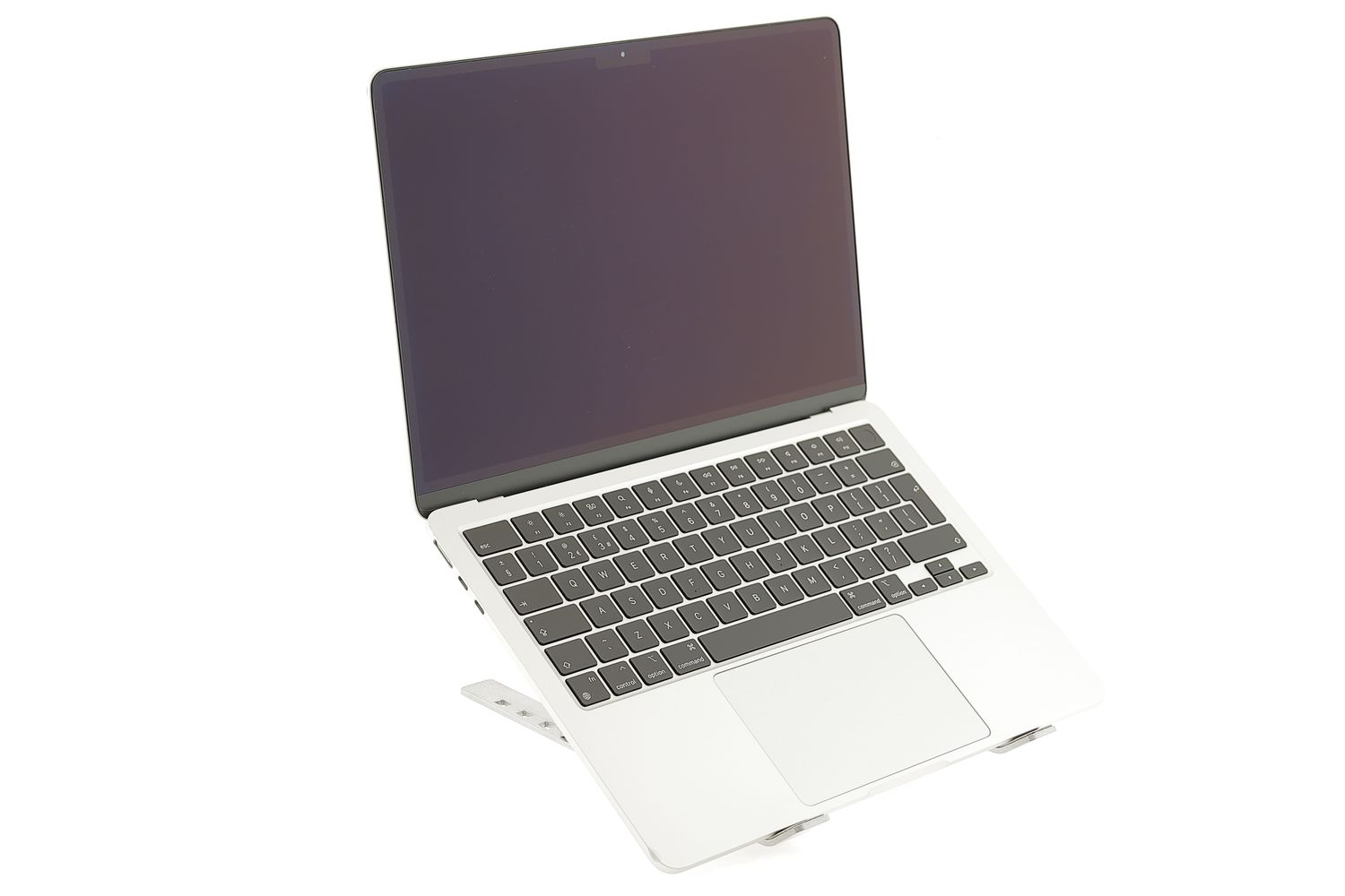 Apple MacBook Air 13″ 2022, M2 8 Cores, 8 GB, 8 core GPU 256 GB Silver - Εξαιρετικό