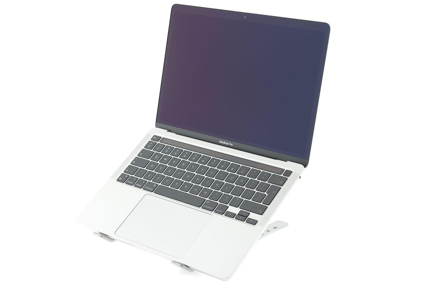 Apple MacBook Pro 13″ 2022, M2 8 Cores, 8 GB, 10 core GPU 256 GB Silver - Ca nou