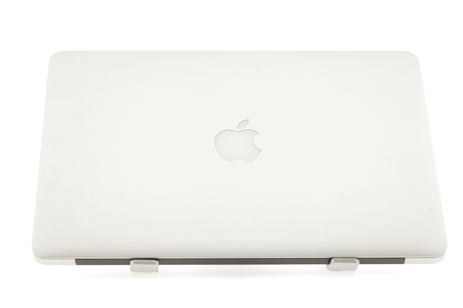 Apple MacBook Air 13″ 2017, i5 1.8 GHz, 8 GB, HD Graphics 6000 128 GB Silver - Újszerű
