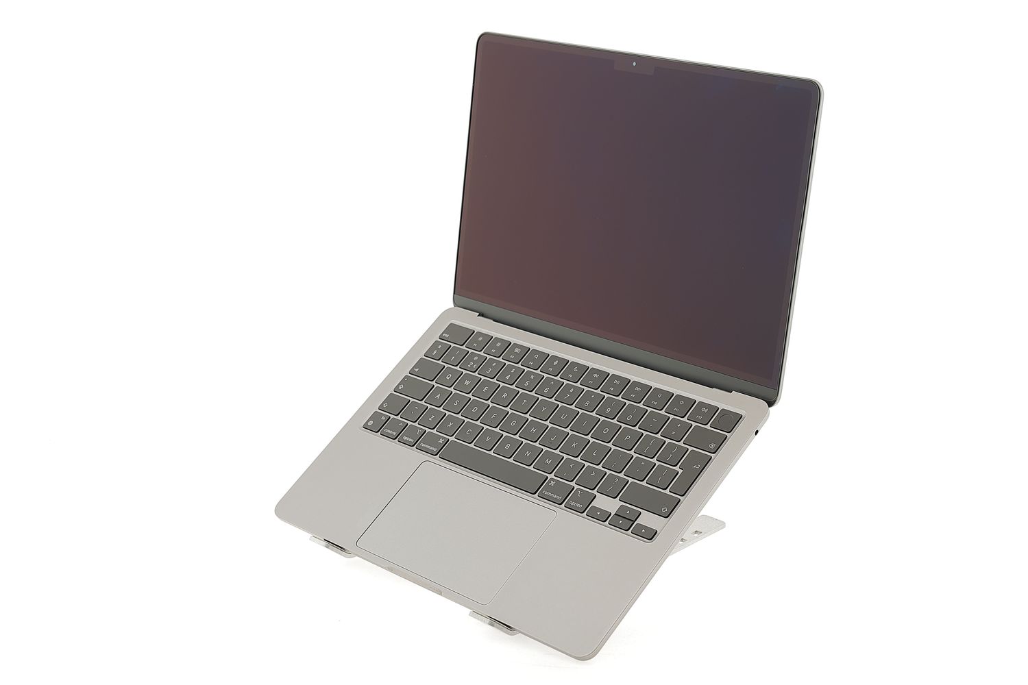 Apple MacBook Air 13″ 2022, M2 8 Cores, 8 GB, 8 core GPU, Space