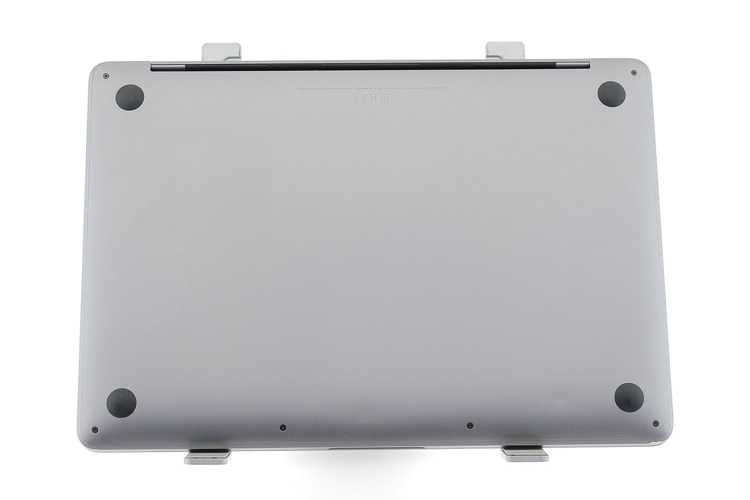 Apple MacBook Pro 13″ 2020, M1 8 Cores, 8 GB, 8 core GPU, Space