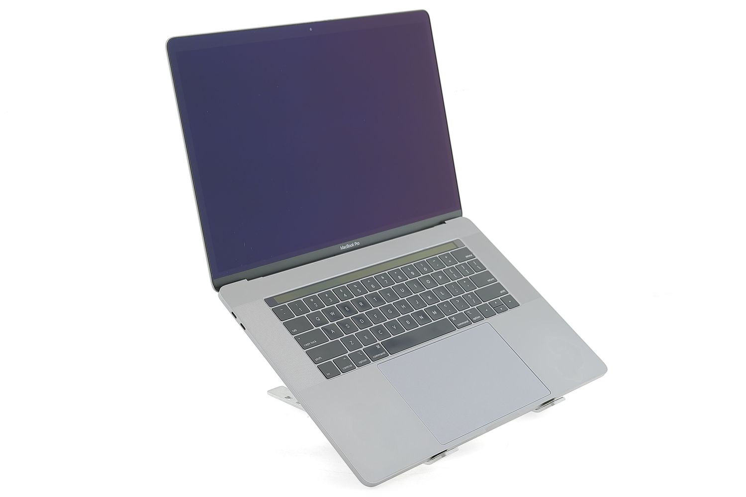 Apple MacBook Pro 15″ Touch Bar 2018, i9 2.9 GHz, 32 GB, AMD Radeon Pro 560X 1 TB Space Gray - Excelent