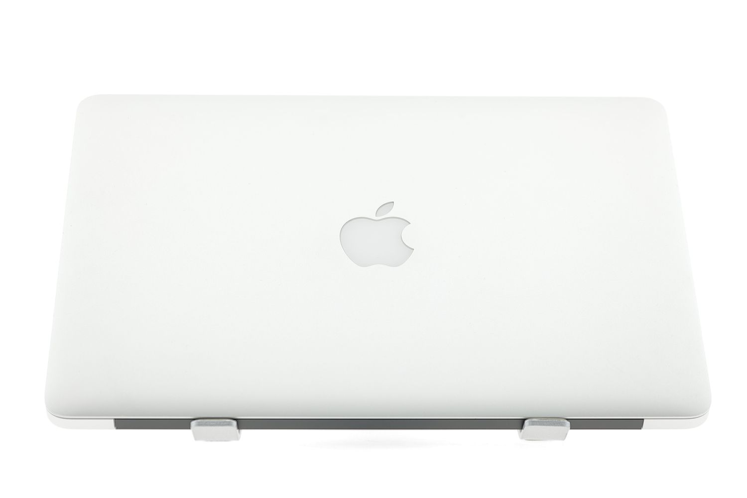 Apple MacBook Air 13″ 2017, i5 1.8 GHz, 8 GB, HD Graphics 6000 128 GB Silver - Kiváló