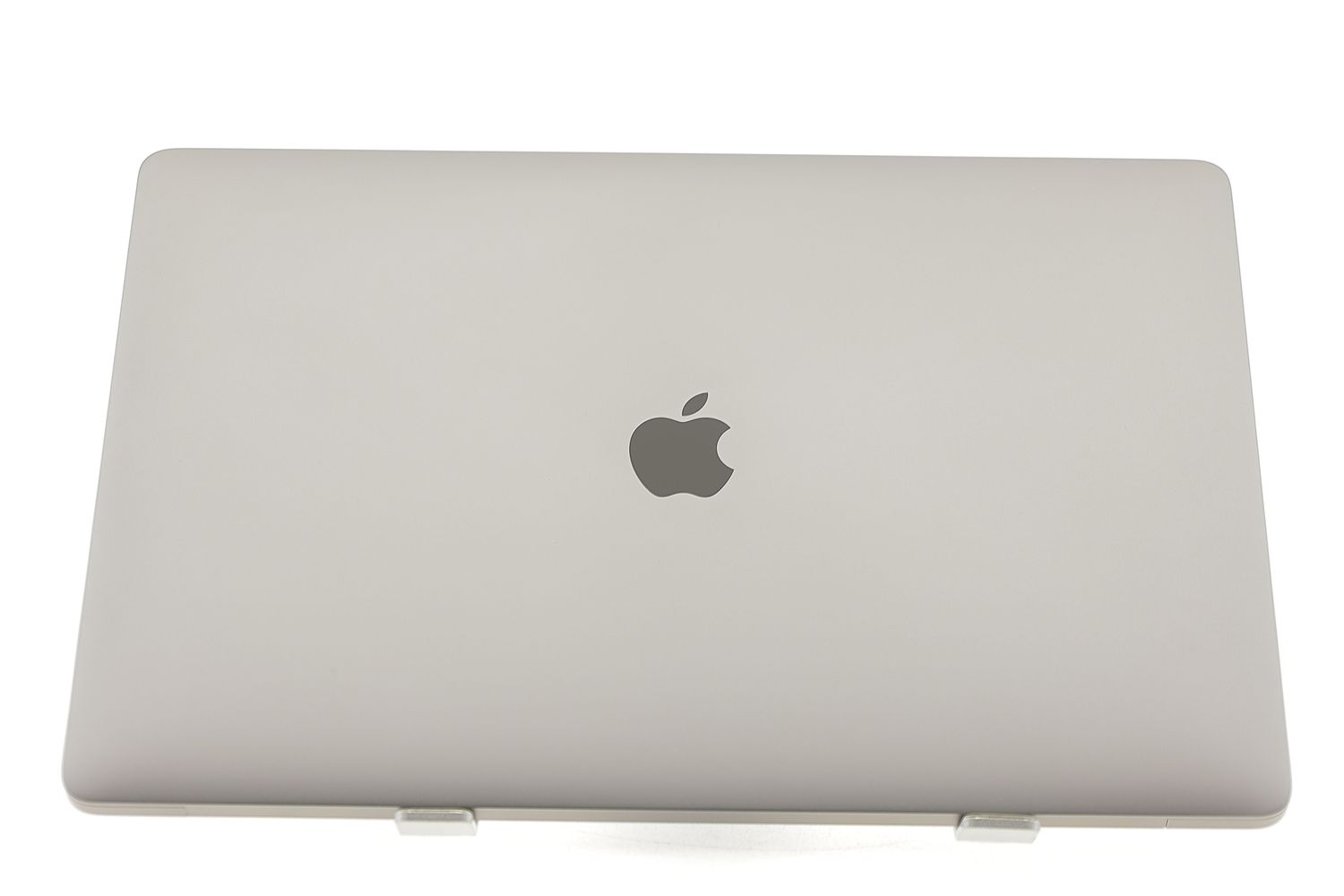 Apple MacBook Pro 15″ Touch Bar 2019, i7 2.6 GHz, 32 GB, AMD Radeon Pro 555X 256 GB Space Gray - Kiváló