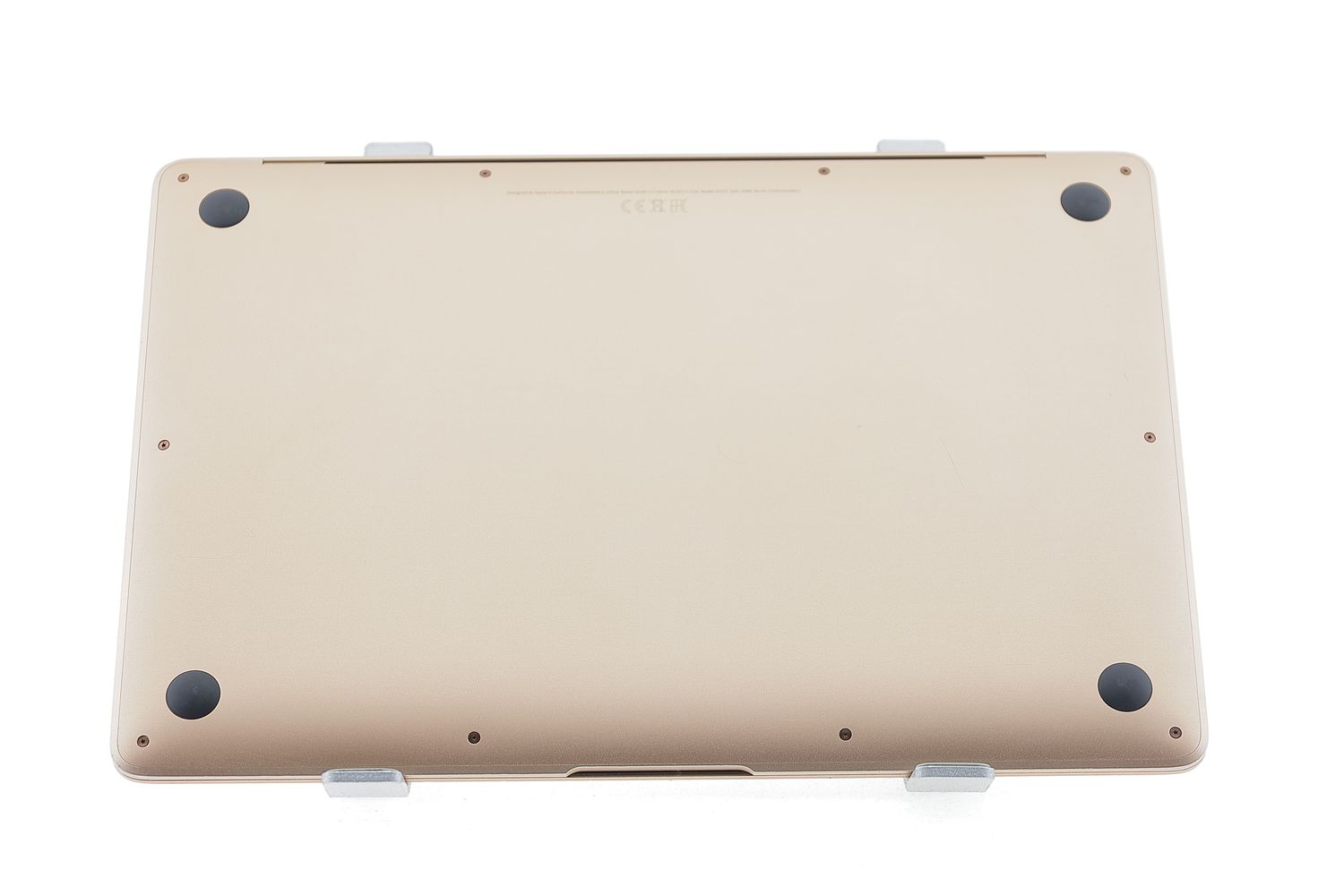 Apple MacBook Air 13″ 2020, M1 8 Cores, 8 GB, 7 core GPU 256 GB Gold - Nagyon jó