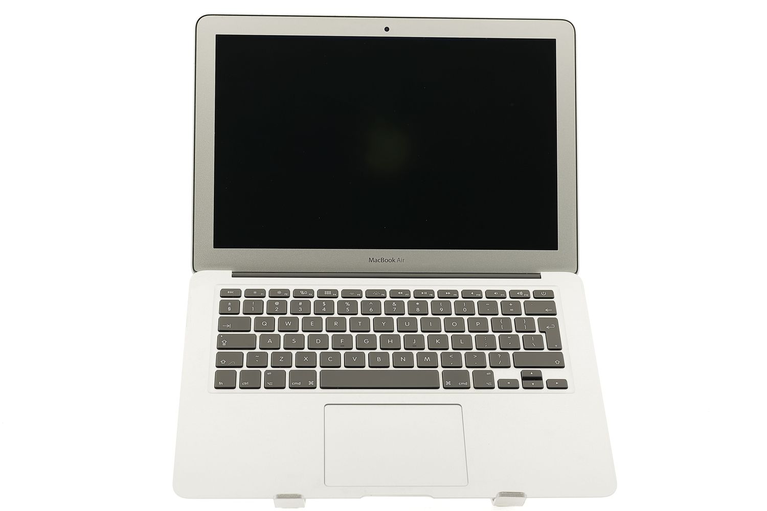 Apple MacBook Air 13″ 2017, i5 1.8 GHz, 8 GB, HD Graphics 6000 128 GB Silver - Foarte bun