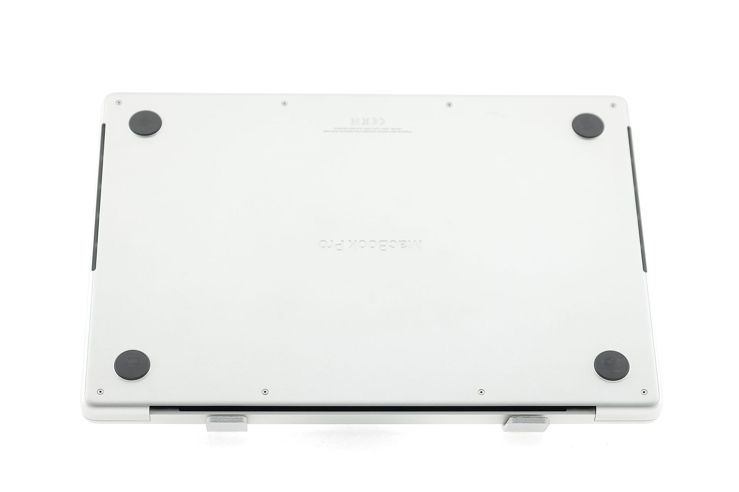 Apple MacBook Pro 14″ 2023, M3 Pro 11 Cores, 18 GB, 14 core GPU 512 GB Silver - Ca nou