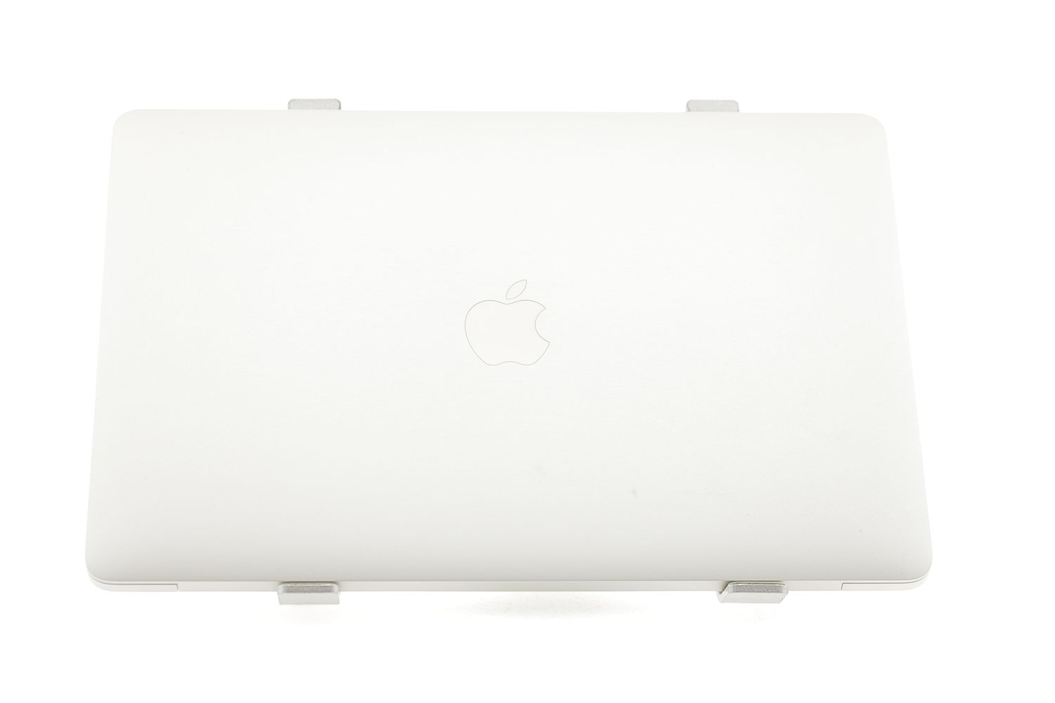 Apple MacBook Pro 13″ 2022, M2 8 Cores, 8 GB, 10 core GPU 512 GB Silver - Excelent