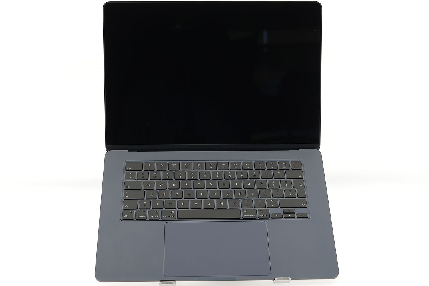 Apple MacBook Air 15″ 2023, M2 8 Cores, 8 GB, 10 core GPU 256 GB Midnight - Ca nou