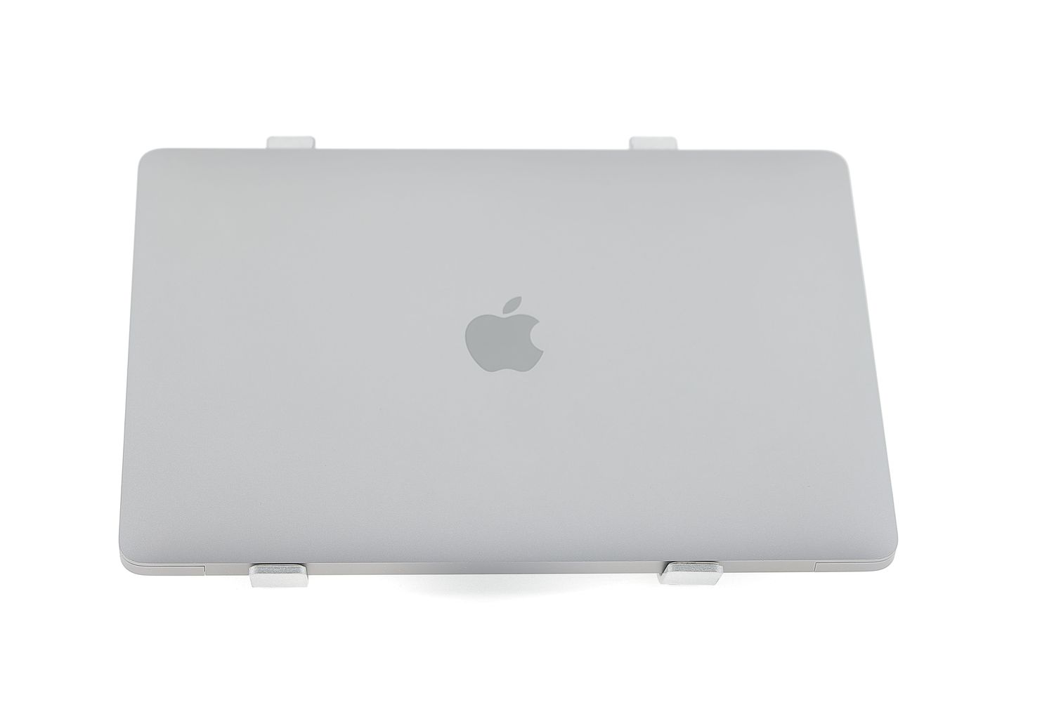 Apple MacBook Air 13″ 2020, M1 8 Cores, 8 GB, 7 core GPU 256 GB Space Gray - Excelent