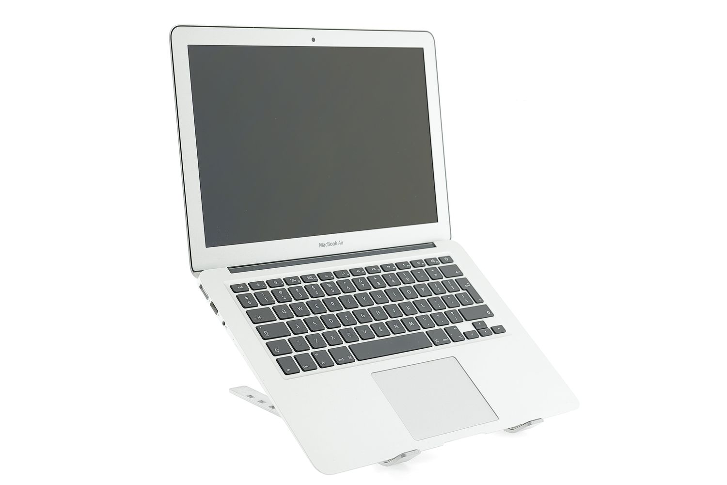 Apple MacBook Air 13″ 2017, i5 1.8 GHz, 8 GB, HD Graphics 6000 128 GB Silver - Отлично