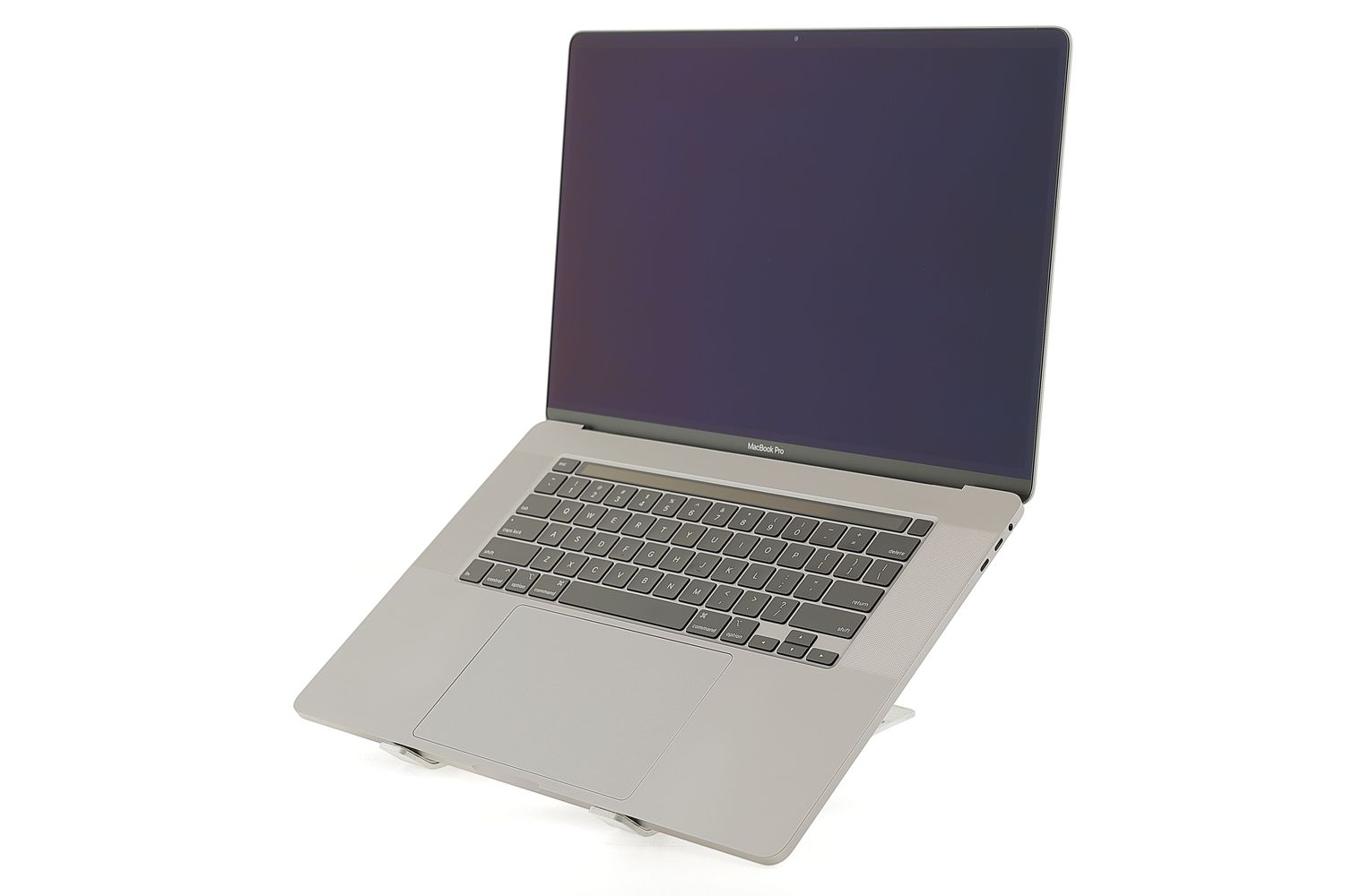 Apple MacBook Pro 16″ Touch Bar 2019, i9 2.4 GHz, 32 GB, AMD Radeon Pro 5300M 512 GB Space Gray - Excelent