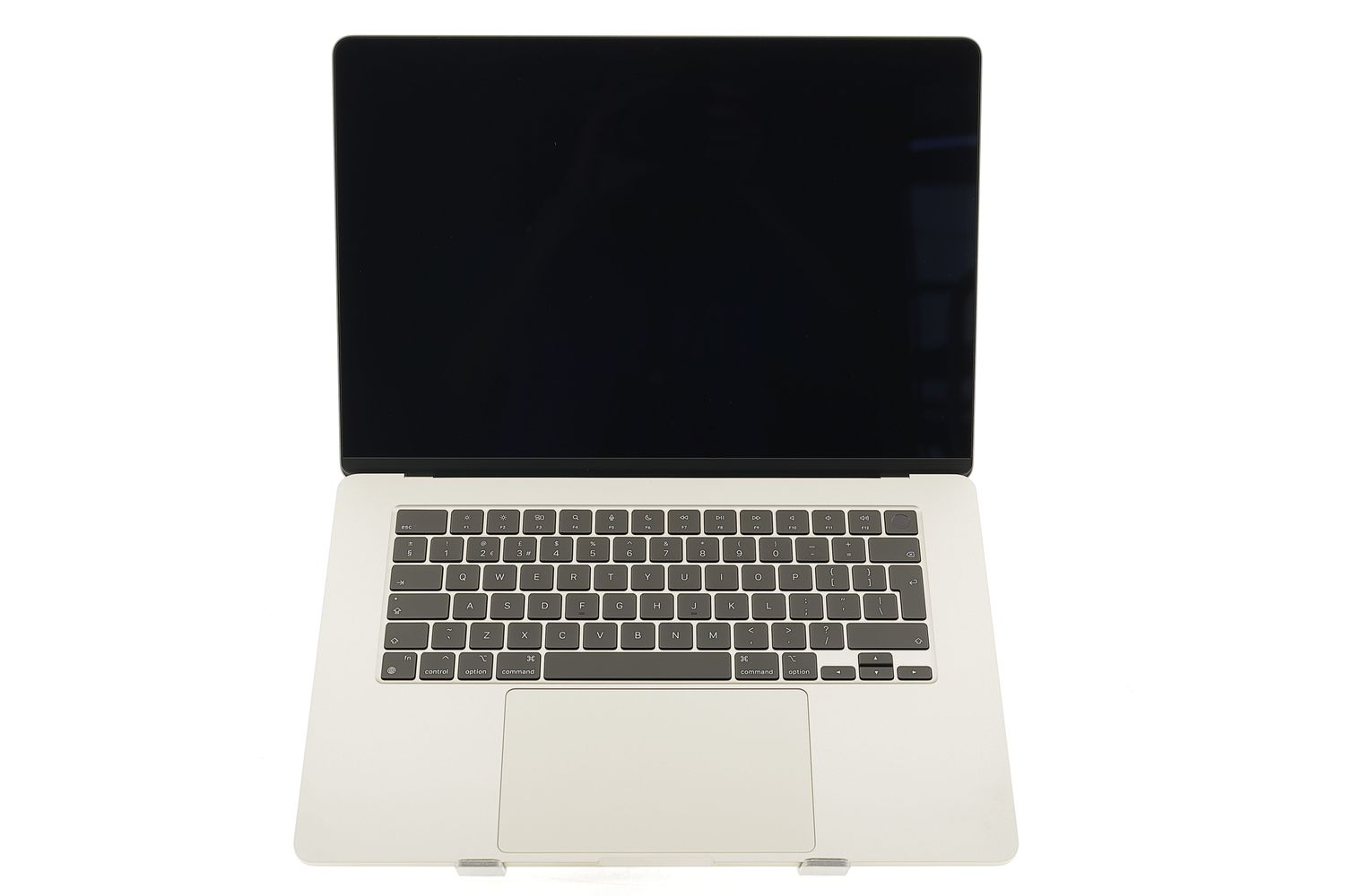 Apple MacBook Air 15″ 2023, M2 8 Cores, 8 GB, 10 core GPU 256 GB Starlight - Ca nou