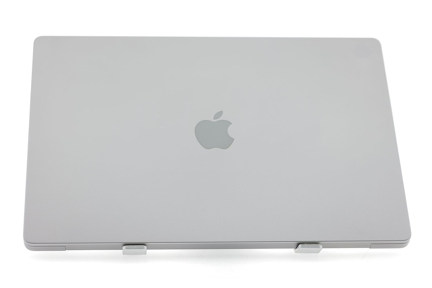 Apple MacBook Pro 13″ 2020, M1 8 Cores, 16 GB, 8 core GPU 256 GB Space Gray - Foarte bun