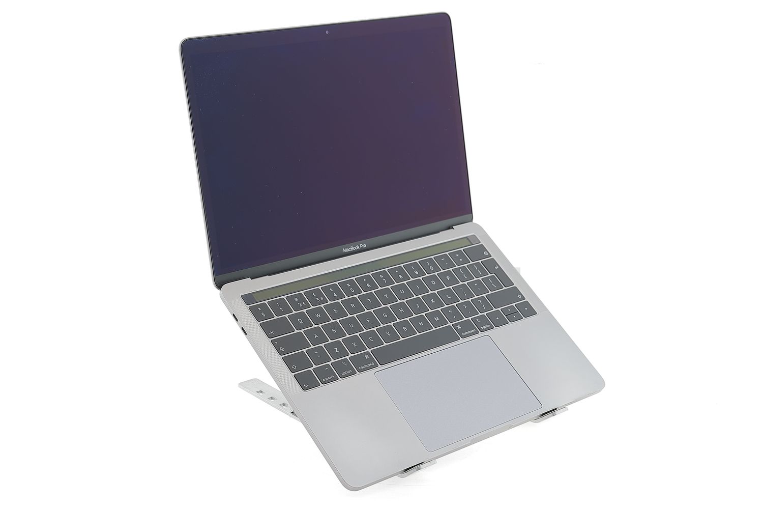 Apple MacBook Pro 13″ Touch Bar 2019, i5 1.4 GHz, 8 GB, Iris Plus Graphics 645 256 GB Space Gray