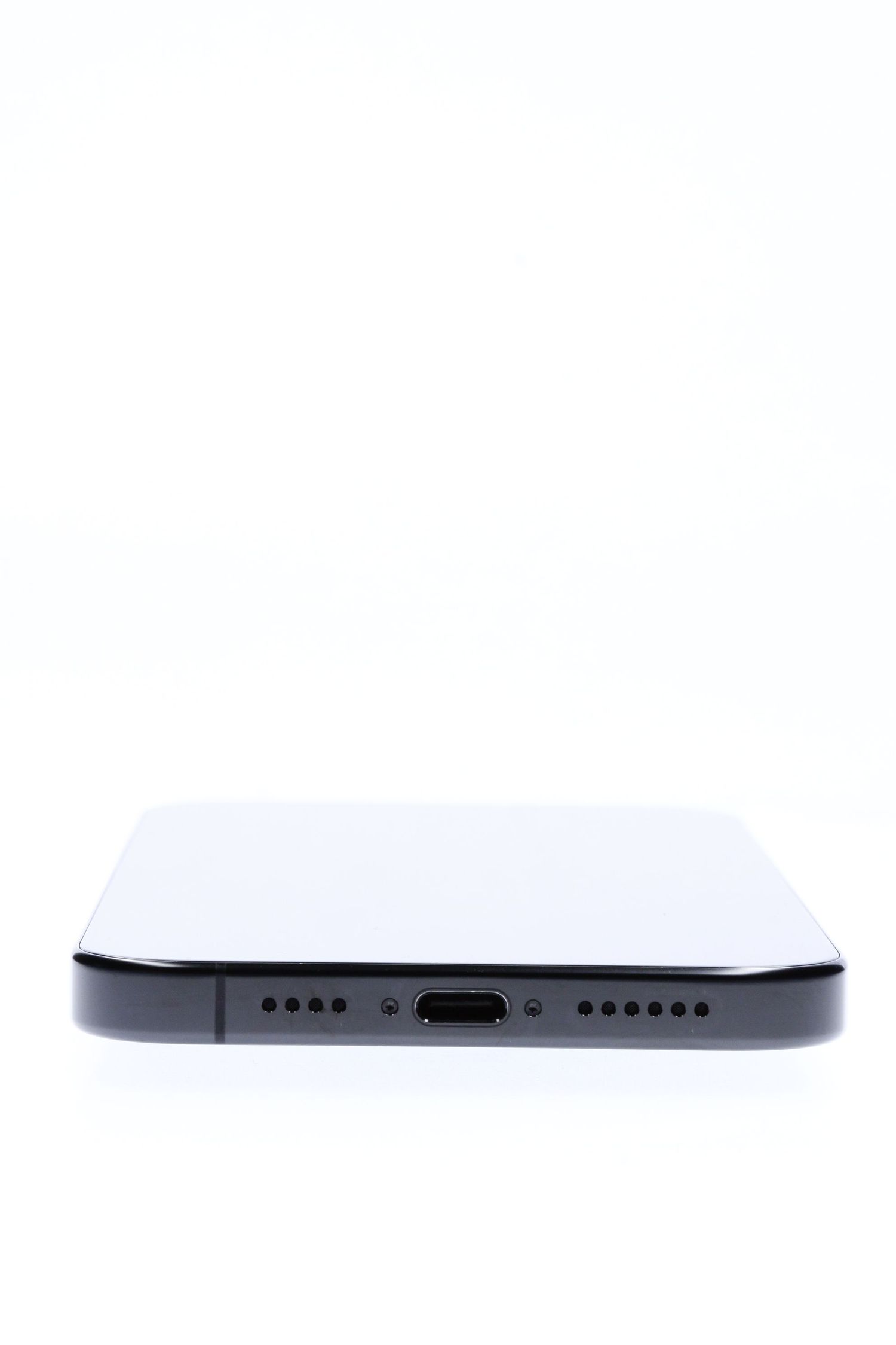 Apple iPhone 16 Pro Max 256 GB Black Titanium - Като нов