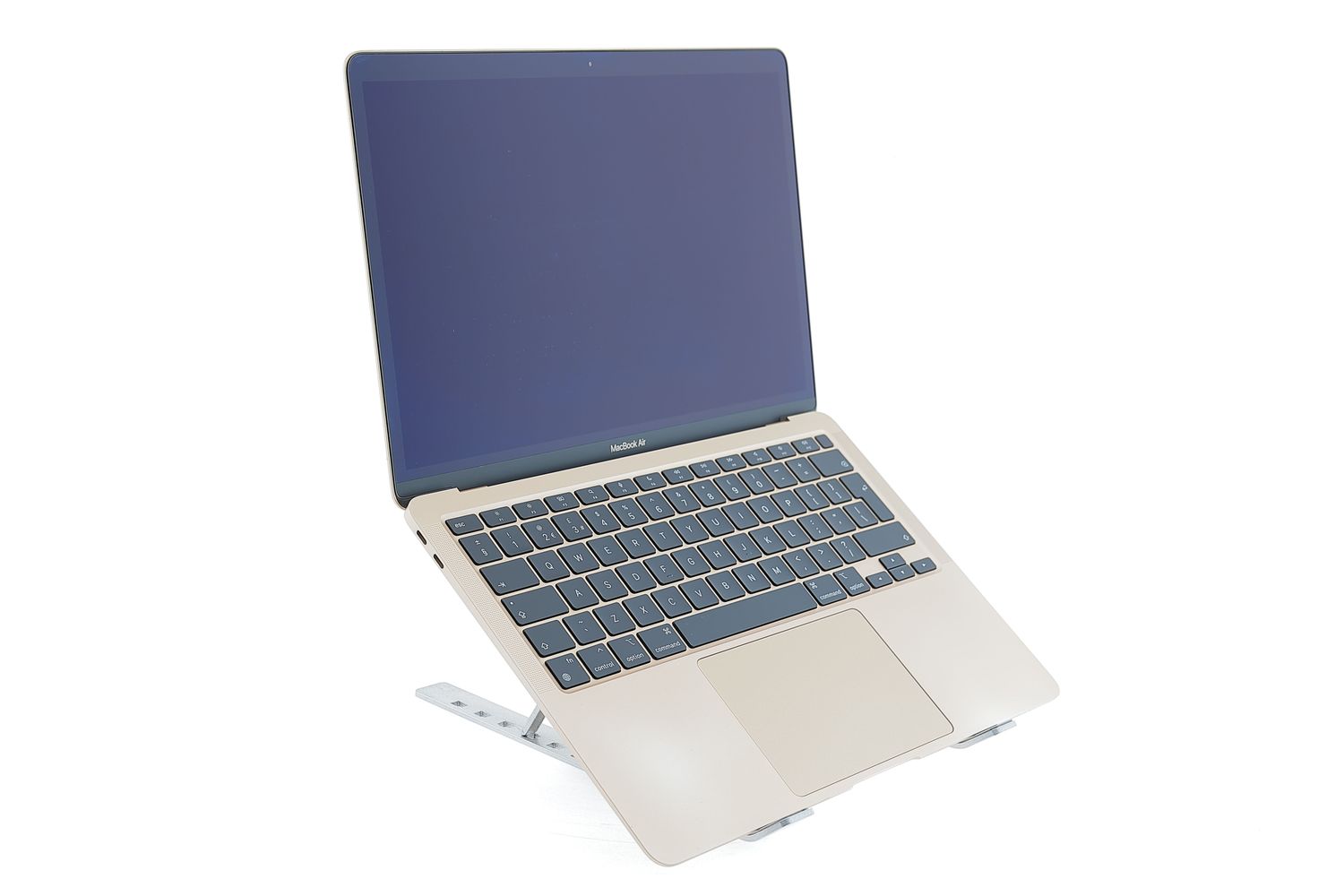 Apple MacBook Air 13″ 2020, i3 1.1 GHz, 8 GB, Intel Iris Plus 256 GB Gold