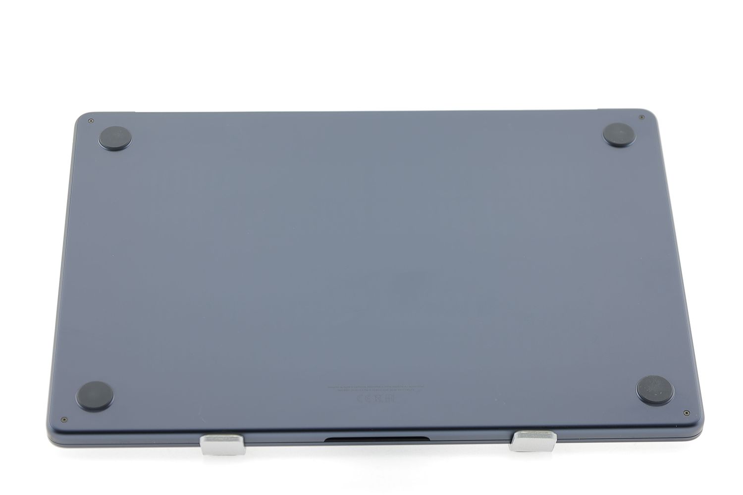 Apple MacBook Air 15″ 2023, M2 8 Cores, 8 GB, 10 core GPU 256 GB Midnight - Nagyon jó