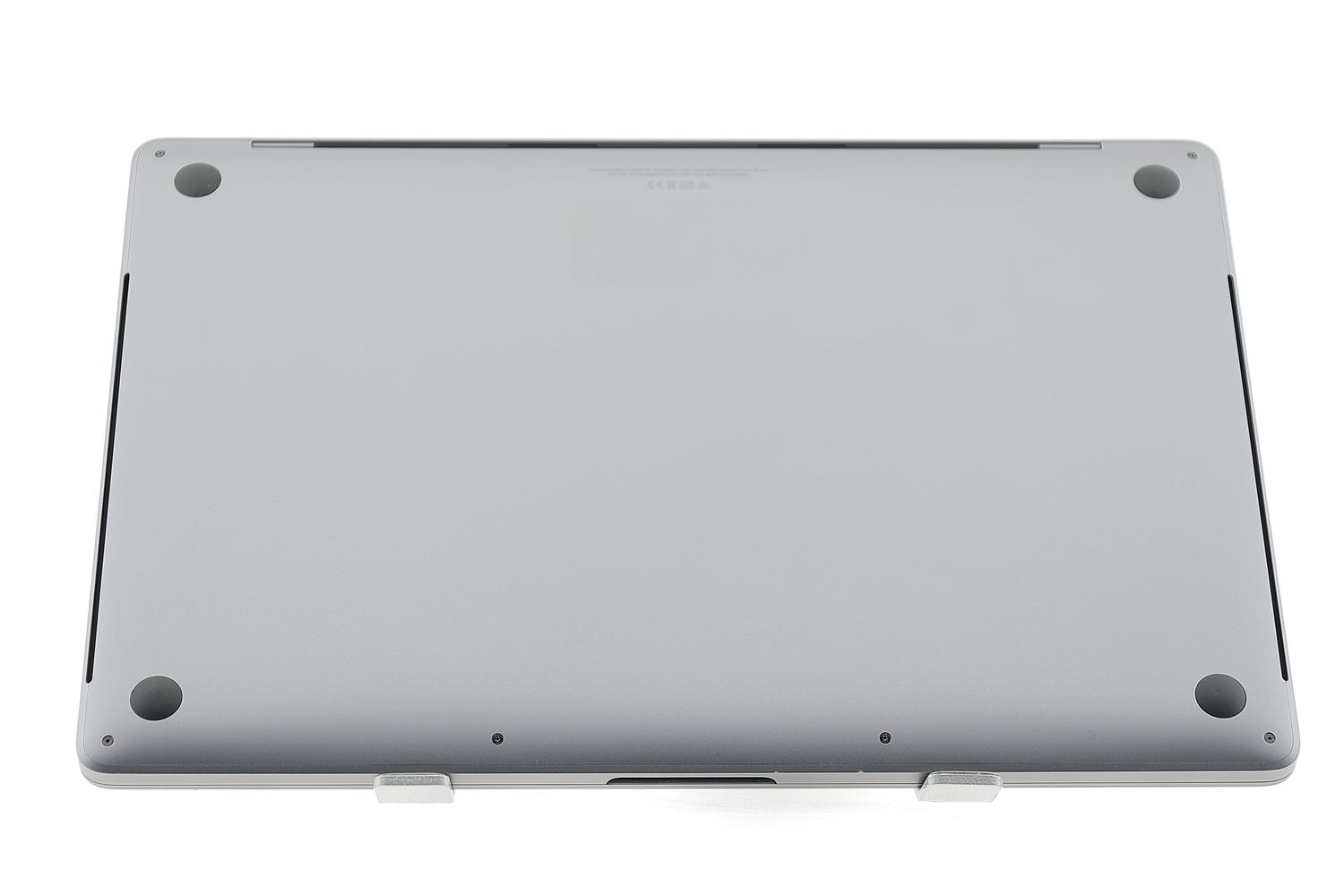 Apple MacBook Pro 16″ Touch Bar 2019, i9 2.4 GHz, 16 GB, AMD Radeon Pro 5300M 1 TB Space Gray - Ca nou