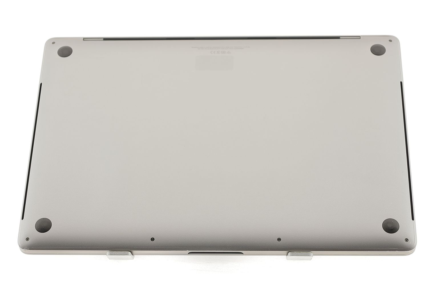 Apple MacBook Pro 16″ Touch Bar 2019, i9 2.4 GHz, 32 GB, AMD Radeon Pro 5500M 2 TB Space Gray - Много добро