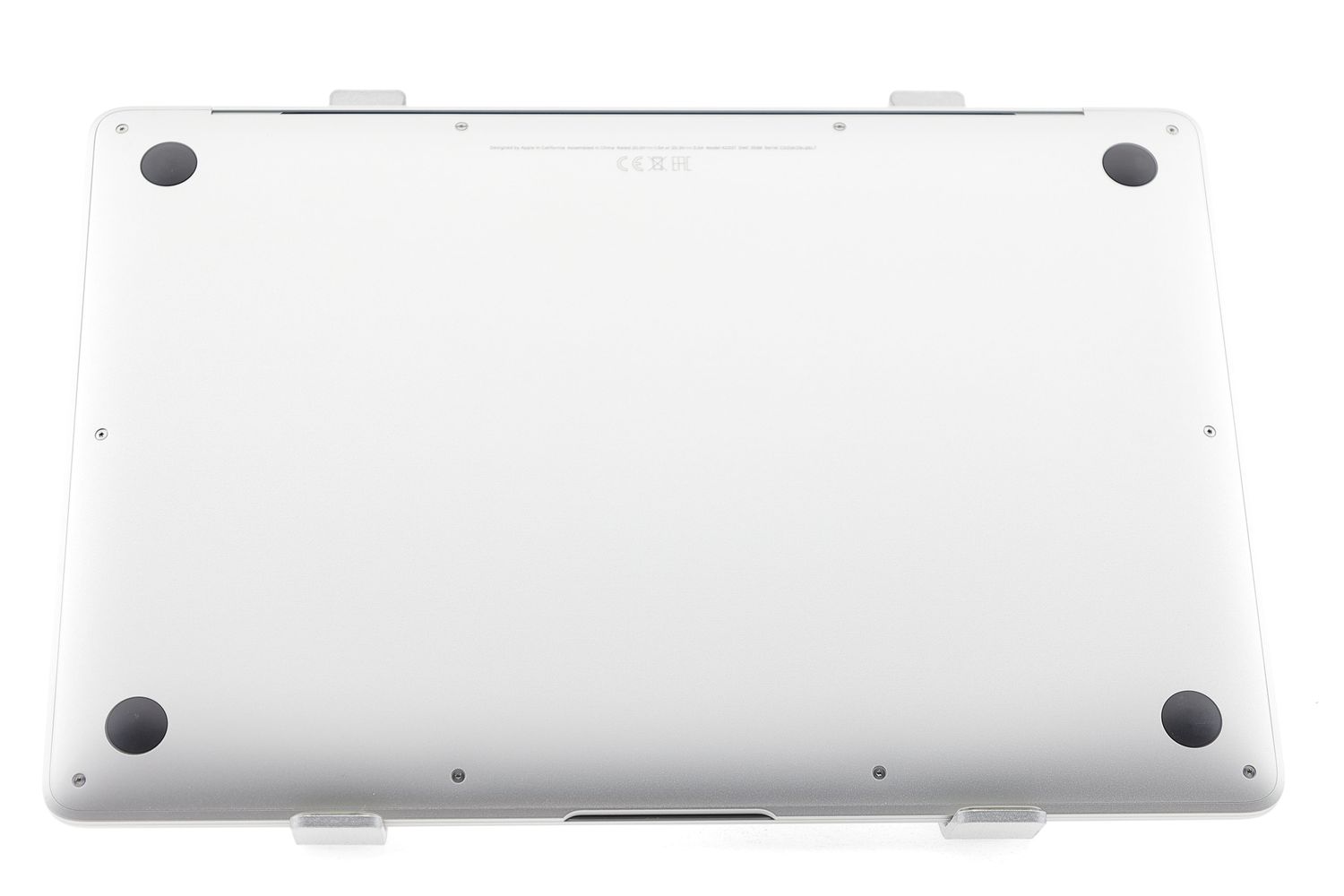 Apple MacBook Air 13″ 2020, M1 8 Cores, 8 GB, 7 core GPU 256 GB Silver