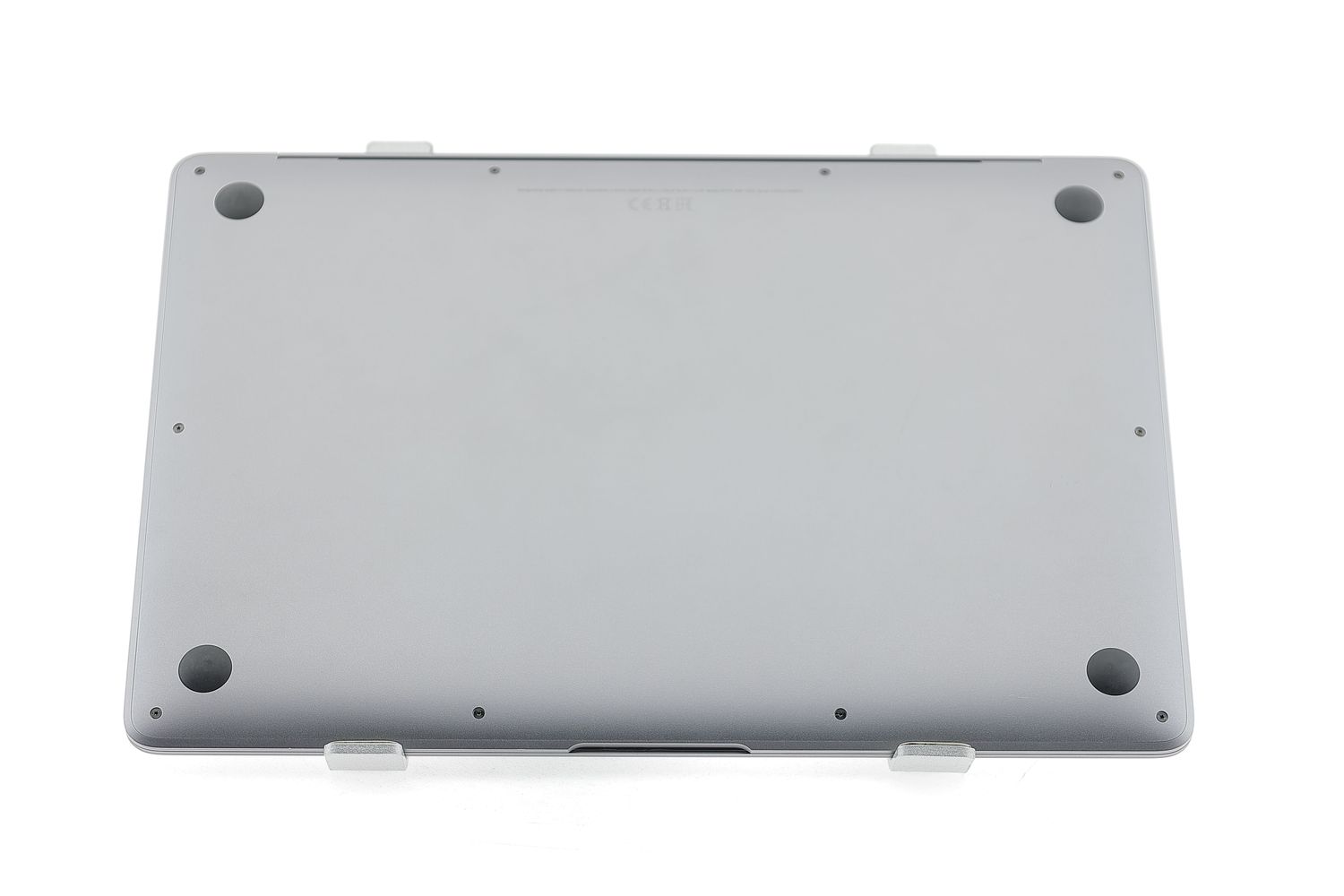 Apple MacBook Air 13″ 2020, i5 1.1 GHz, 8 GB, Intel Iris Plus 256 GB Space Gray - Като нов