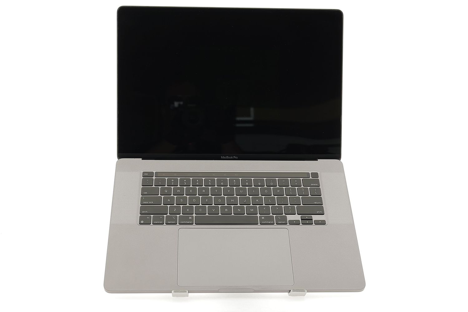 Apple MacBook Pro 16″ Touch Bar 2019, i9 2.3 GHz, 16 GB, AMD